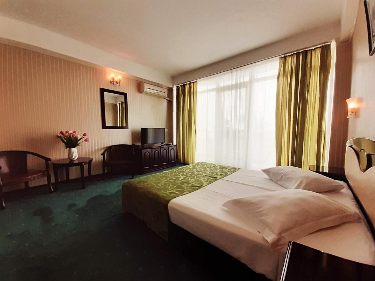Hotel Smarald 3*